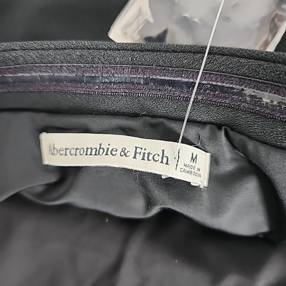 NEW Abercrombie & Fitch Strapless Side Ruched Top Size Medium Black fitted - Picture 6 of 11